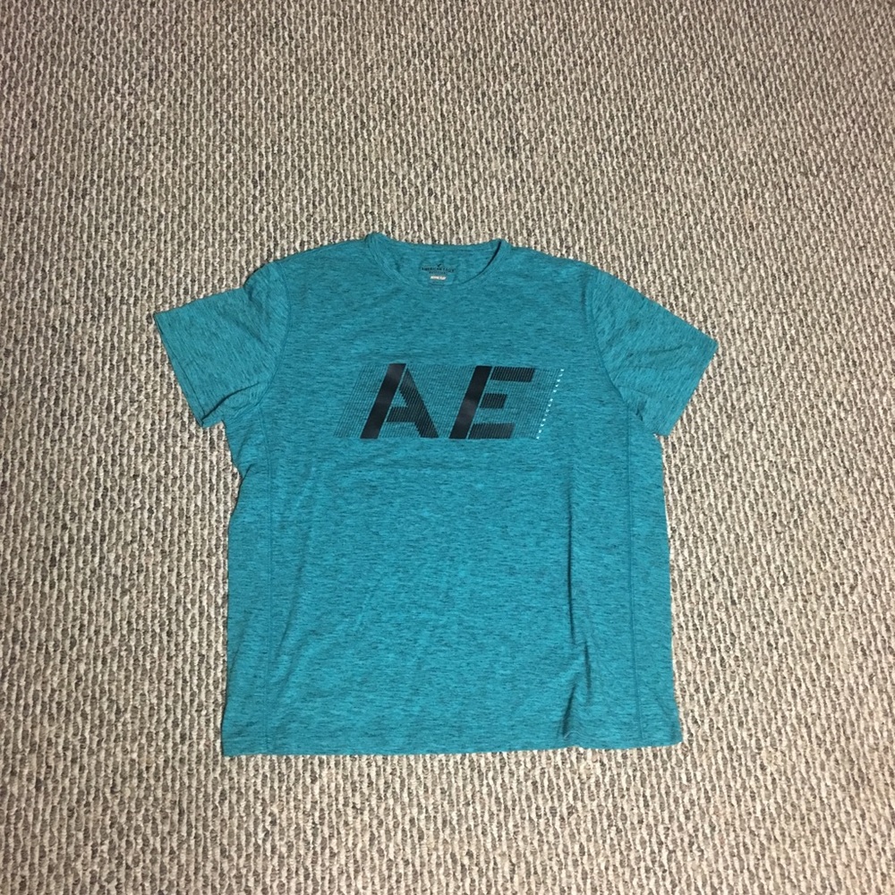 Green American Eagle Tee Shirt